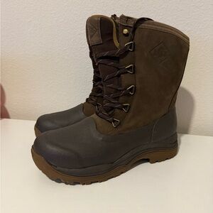 Brand new Muck Men's Brown and Black Rain & Snow Boots